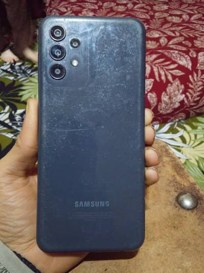 Samsung a13 dual sim pach Dubai sy aya ha only mobile no box no charge