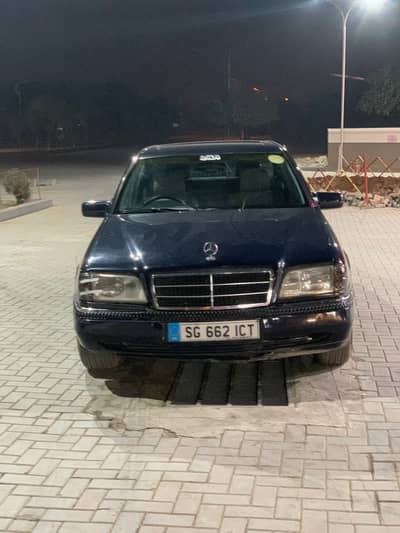 Mercedes C180 clean car urgent sale