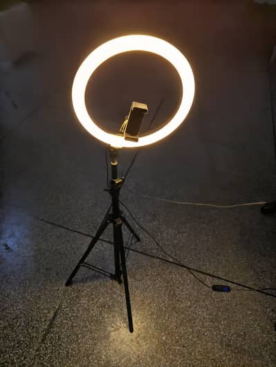 High Quality Ring Light with 3 Perfect Colours