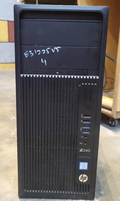 Hp z240 + Lenovo 23" Lcd [Images attached)