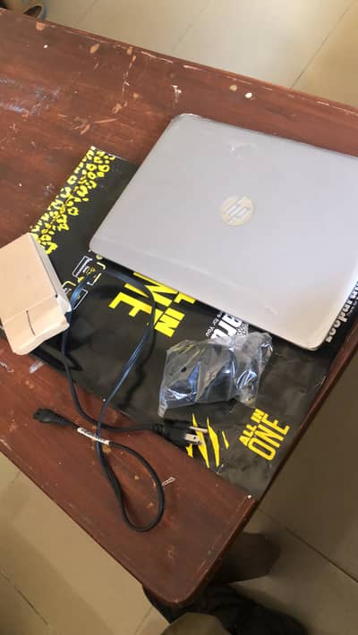 HP Elite Book G3 840 i5 6gen 8/256