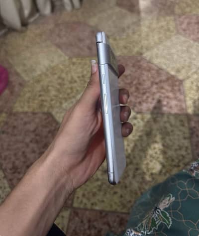 Google pixcel 7 exchange only iphone 13 and 13 pro