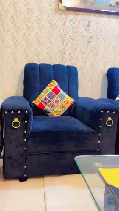 five seater sofa and 3 seater setti in good condition