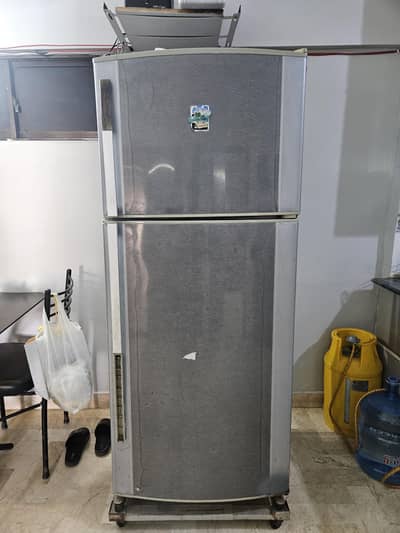 dawlance full size fridge