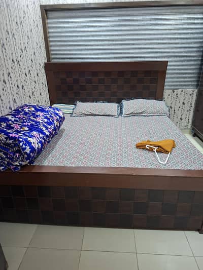 wooden bed king size