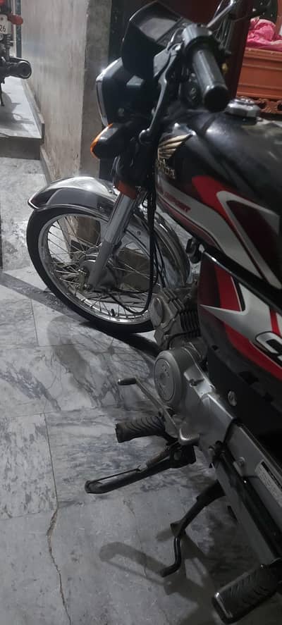 HONDA cd 70. . . 10.9. 2025. modal. geniun singal hand used registered