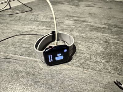 Apple watch series 8