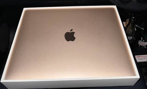 MacBook Air M1 [2022] 8GB/256GB Totally New & Orignal