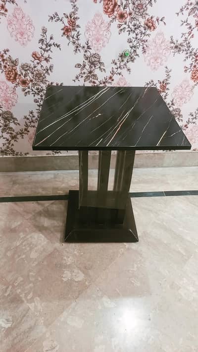 Restaurent/Cafe /Dining Tables