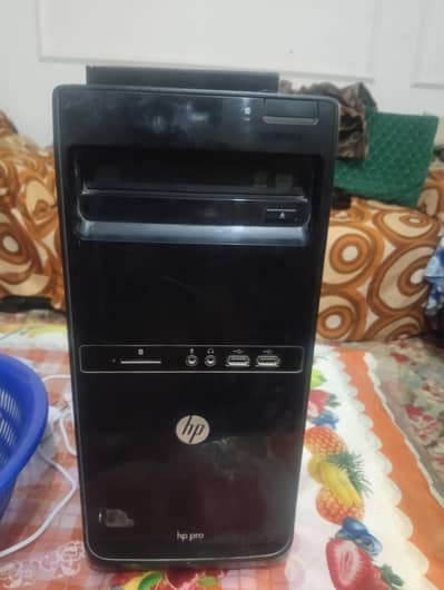 HP Pro Gaming PC with 22" LCD screen 1 TB HDD