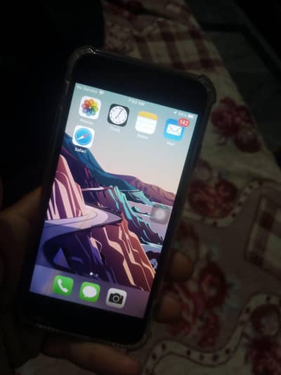 I am selling my I phone 7 non PTA
