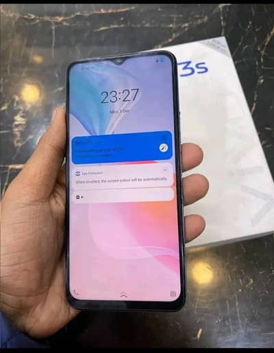 vivo y33s ( 8+4 | 128 }