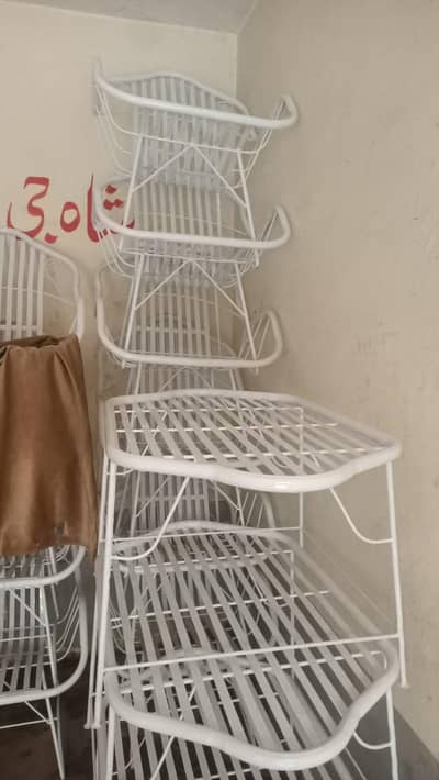 New Modern Stylish Iron Outdoor / Garden Chair – 35% Winter Sale