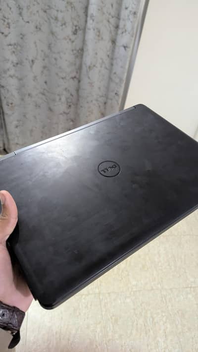 laptop LATITUDE E5440