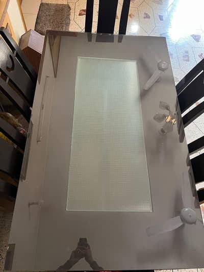 6 Seater dinning table