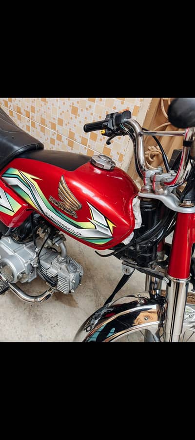 Apl4 Honda 70 Lush condition