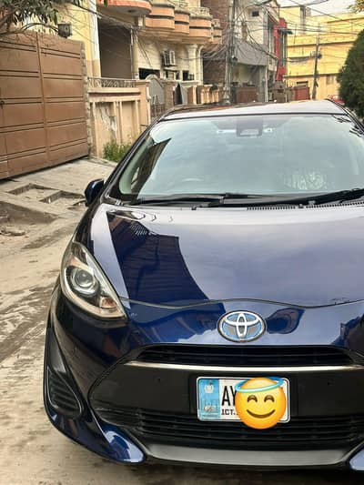 Toyota Aqua G for Sale. ( 4 Grade ) 03215225912