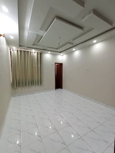 Beautiful 10 Marla Double Story House for Sale in M Block Model Town Lahore with 2 Car Porch