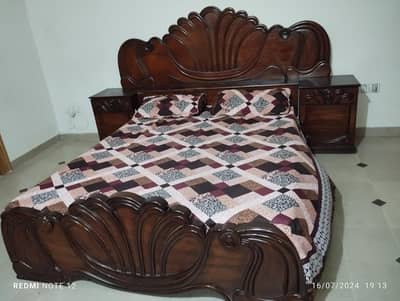 Furniture Set (Double Bed, Dressing, Divider and Table set)