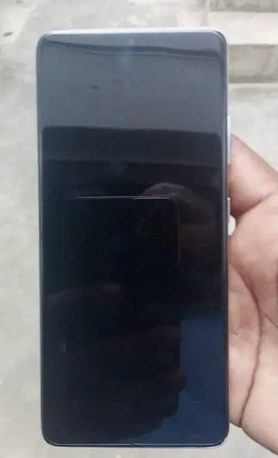 penal new hai aik line hai check kar ke le jai