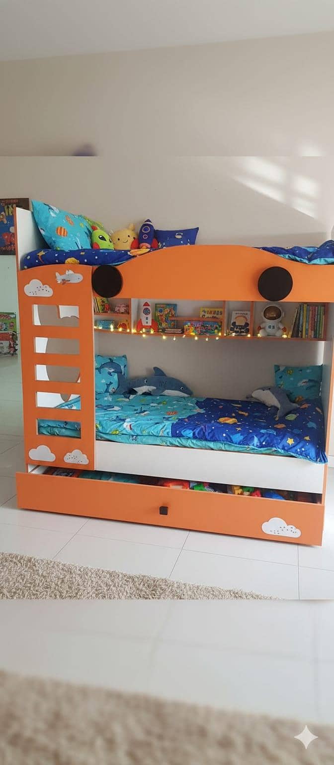 triple bunk bed 0