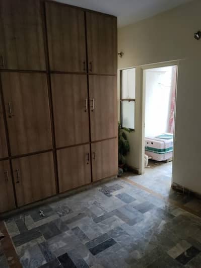 2bed dd West open 5th floor lift available urgent sale