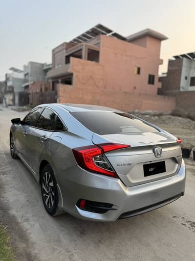 Honda civic oriel 1.8 ug.