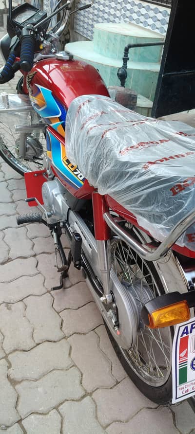2025-2026 Honda cd 70 new sticker Sirf 242 km Chali brand new