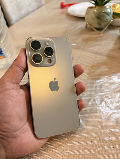 Apple iPhone 15 Pro - JV (128 GB) - Natural Titanium