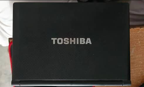 TOSHIBA NB500-12X