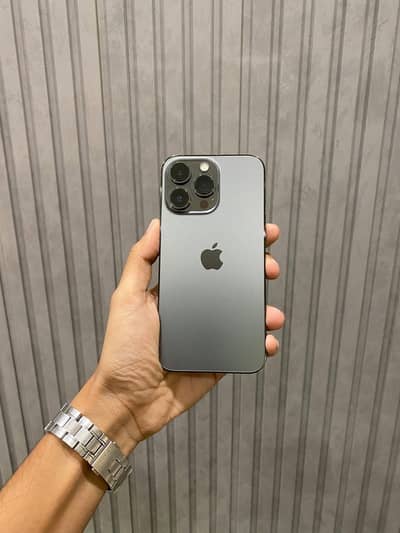 Iphone 13 pro 256Gb with box Graphite Grey 92 health Pta approved