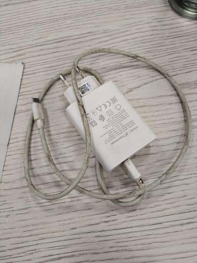 My sale Vivo Y100 8×256 New Mobile hai Bilkul saf hai