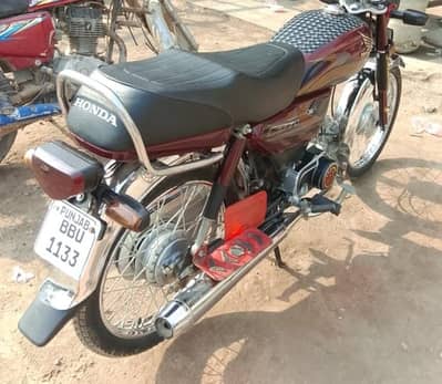 Honda CD 70 lush o3o417654o8