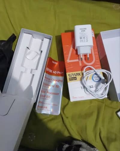 tecno spark 40 pro Plus 8 gb 256 gb My WhatsApp+92326=99=05=123