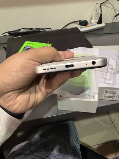 Infinix Smart 10 Plus 4+2/128 For Sale Like As New