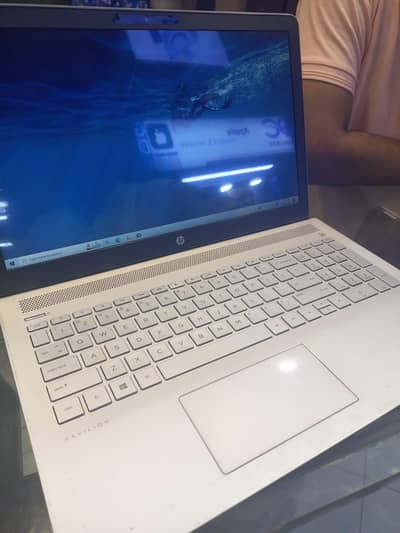 HP Pavilion Core i7 7th Gen (luch Condition)