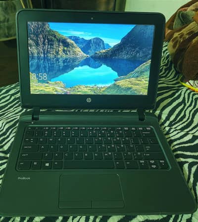 hp probook excellent condition.