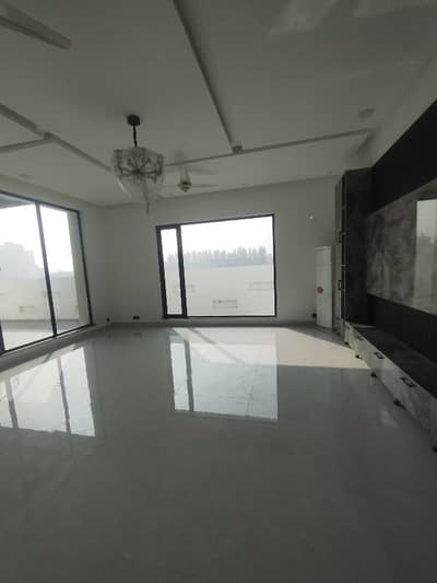 32 Marla Beautiful House Available For Rent Near All Facilities