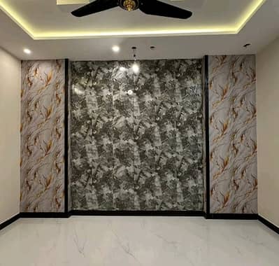 In Bahria Town - Sector C House Sized 10 Marla For Rent