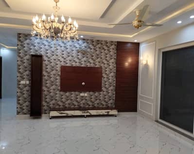 1 Kanal House In Stunning Bahria Town - Sector C Is Available For rent