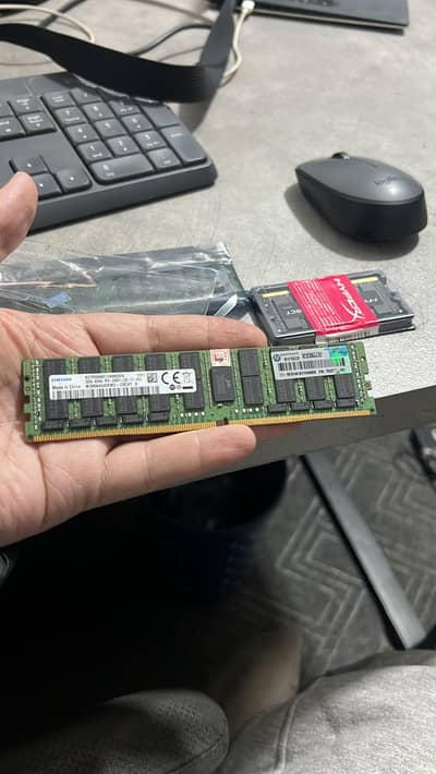 Samsung 32GB DDR4 2400T - Server Ram