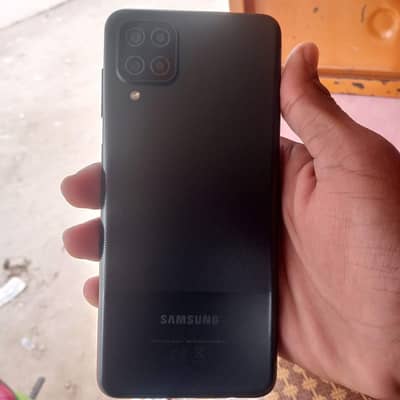 Samsung A12