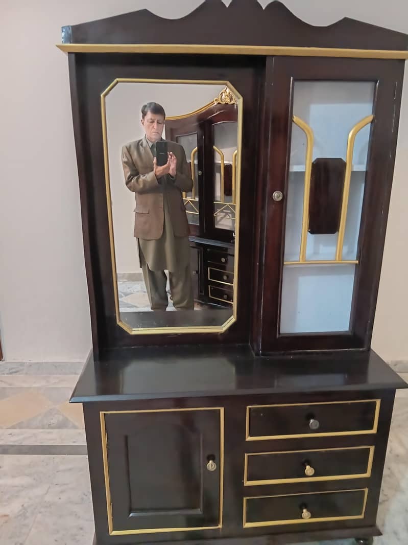 Dressing Table 0