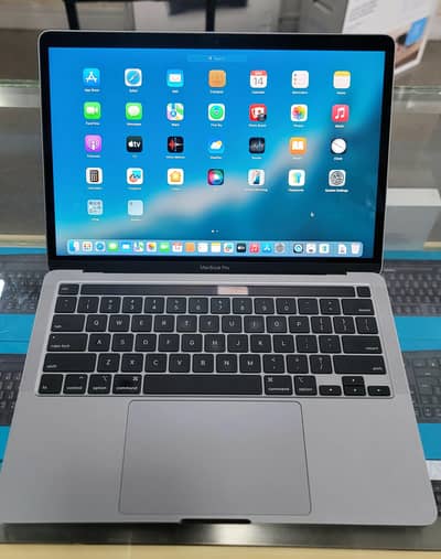 Apple Macbook Pro 13 Core i7 2019 Year