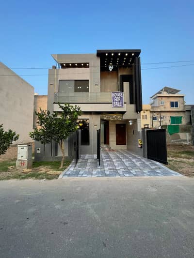 5 Marla Brand New House Available In Park View City With Prime Location