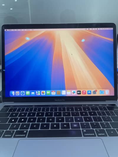 Apple MacBook Pro 2019 Core i7 with new charger 96 watt