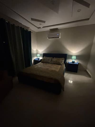 03333434117 whatsapp only Super Luxury appartment availabale for rent, short stay / per day/ weekly and monthly