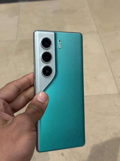 Techno Camon 40 Pro 8/256