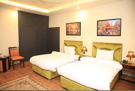 G 10 rooms available for daily and monthly basis family s