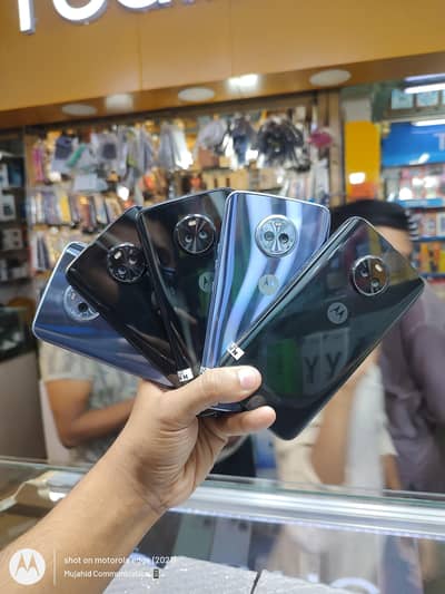 moto x4